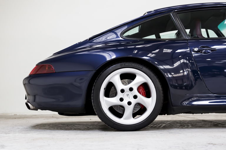 Porsche 993 Carrera 4S