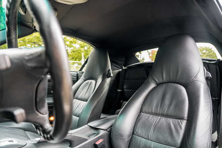 Porsche 996 Carrera 4