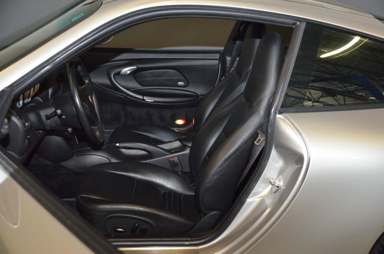 Porsche 996 Carrera 4S