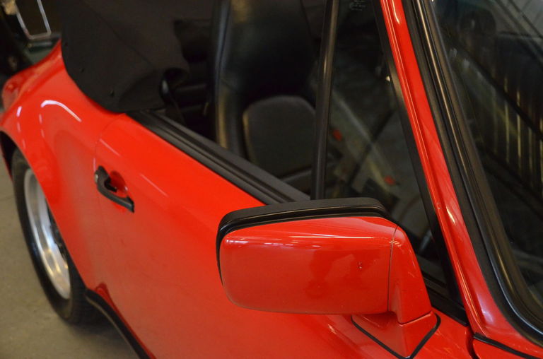 Porsche 911 Carrera 3.2 (US)