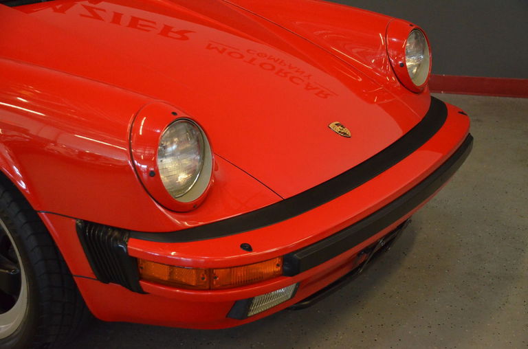 Porsche 911 Carrera 3.2 (US)