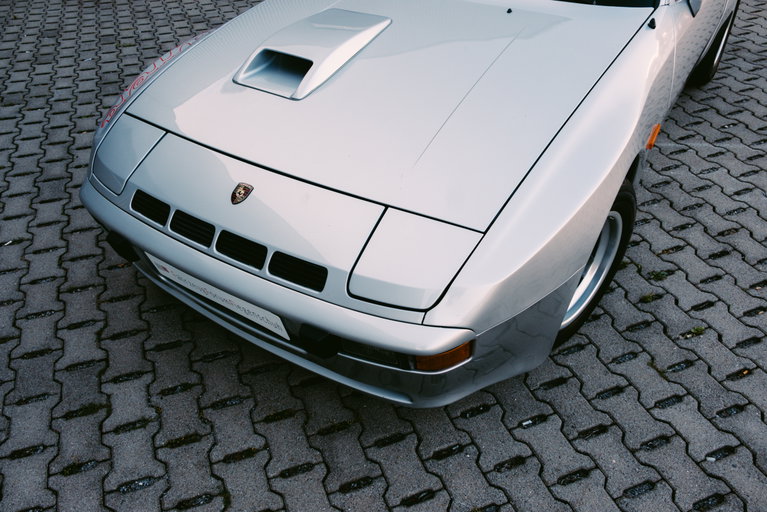 Porsche 924 Carrera GT