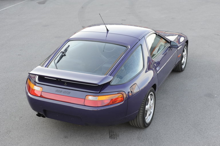 Porsche 928 GTS