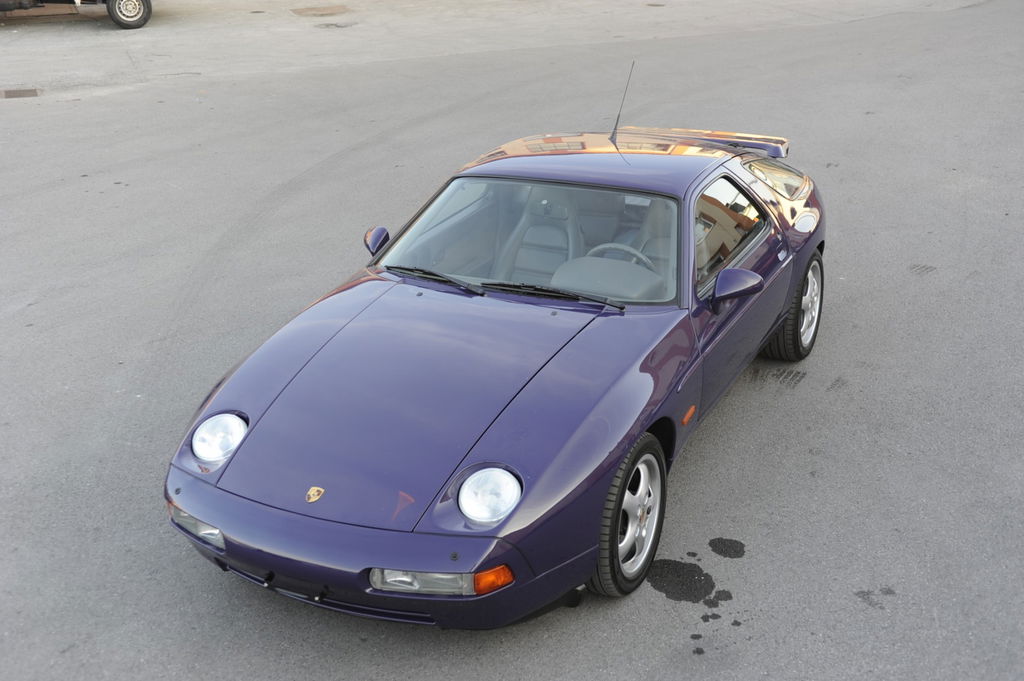 Porsche 928 GTS