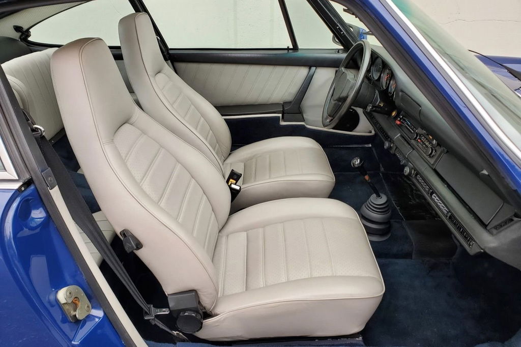 Porsche 911 Turbo 3.0 (US)