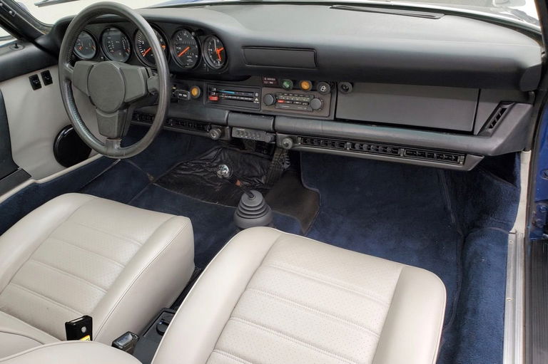 Porsche 911 Turbo 3.0 (US)