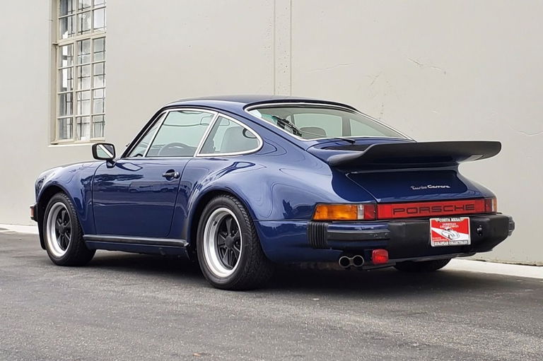 Porsche 911 Turbo 3.0 (US)