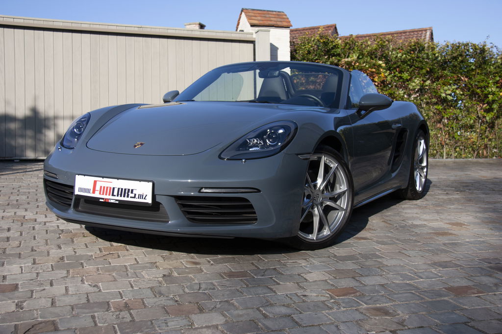 Porsche 718 Boxster