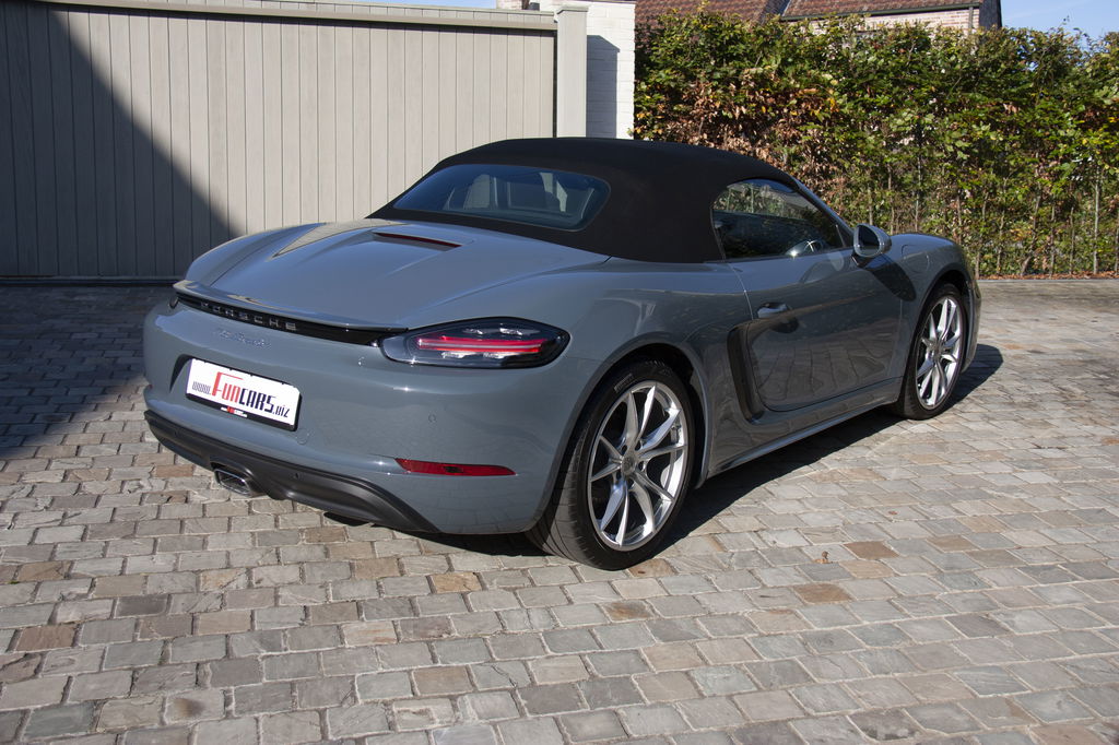 Porsche 718 Boxster