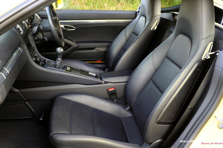 Porsche 981 Cayman S