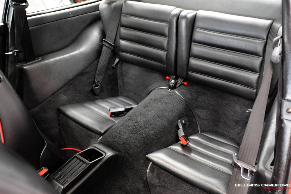 Porsche 964 Carrera 4