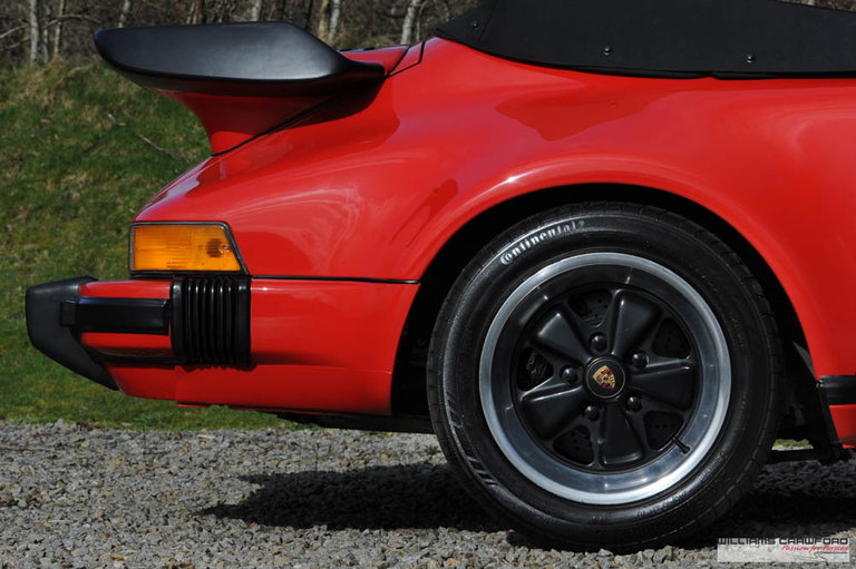 Porsche 911 Carrera 3.2