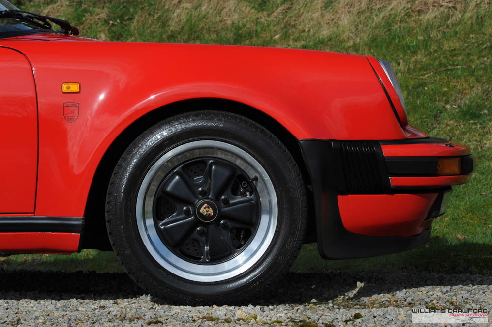 Porsche 911 Carrera 3.2