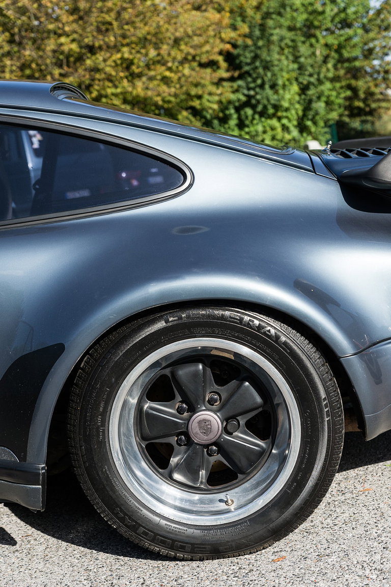 Porsche 911 Turbo 3.3 (US)