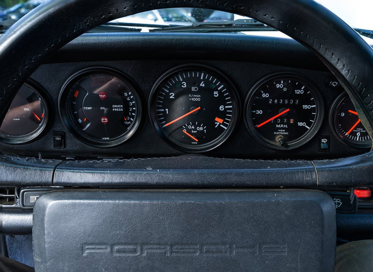 Porsche 911 Turbo 3.3 (US)