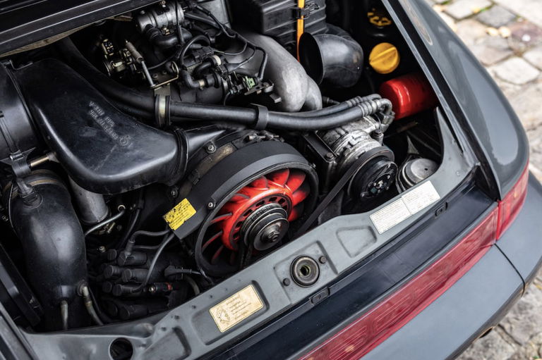 Porsche 964 Carrera 4