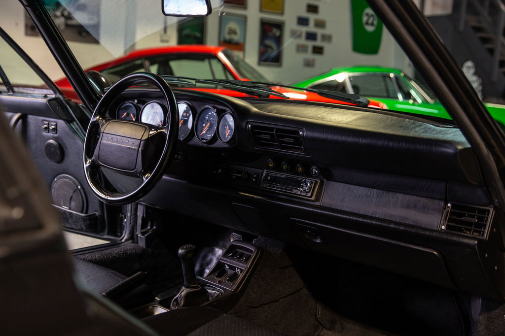 Porsche 964 Carrera 4