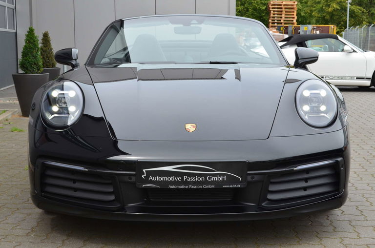 Porsche 992 Carrera 4S