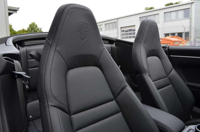 Porsche 992 Carrera 4S