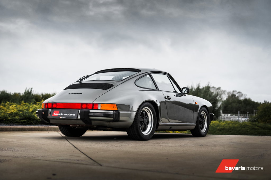 Porsche 911 Carrera 3.2