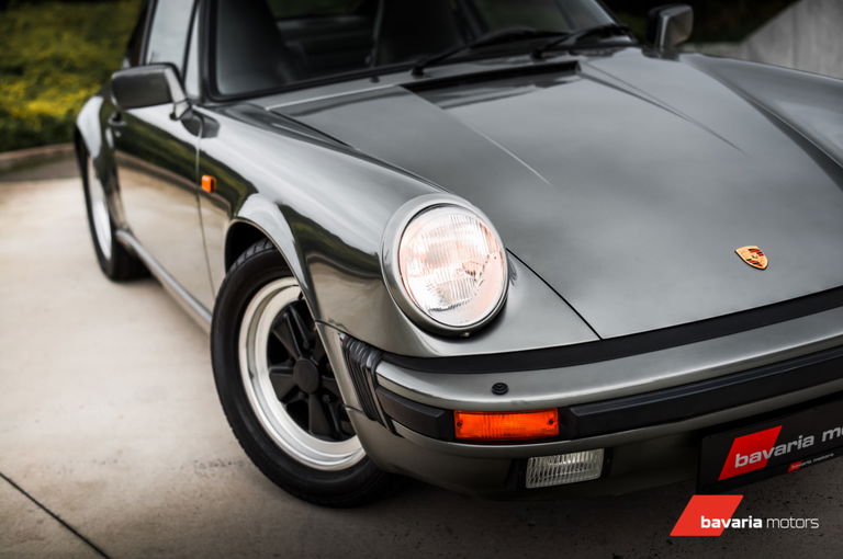 Porsche 911 Carrera 3.2