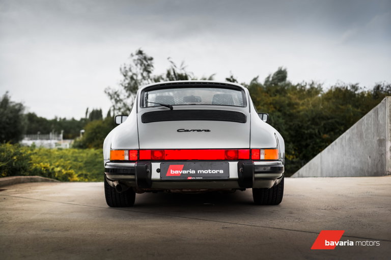 Porsche 911 Carrera 3.2