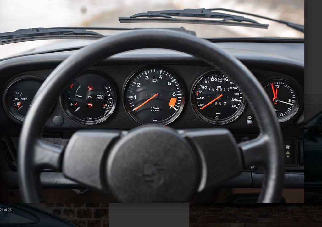 Porsche 911 Carrera 3.2