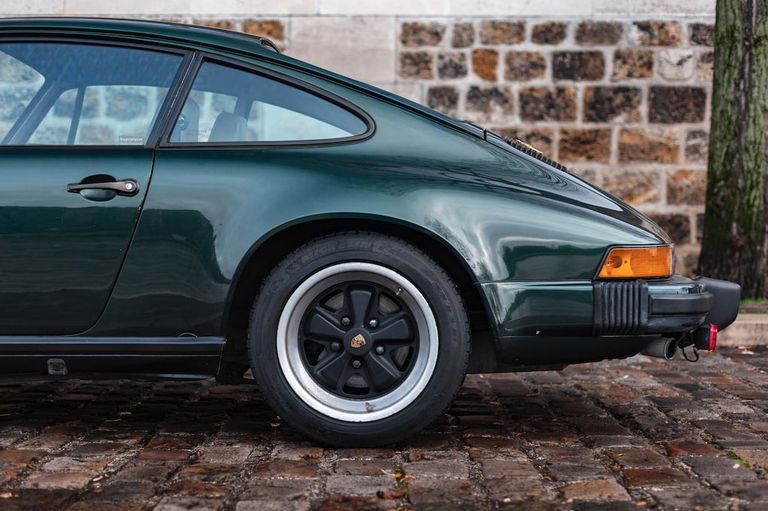 Porsche 911 Carrera 3.2