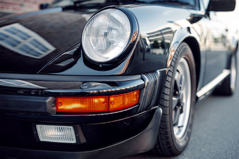 Porsche 911 Carrera 3.2 (US)