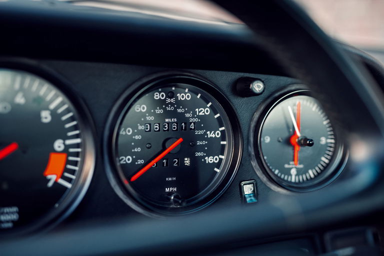 Porsche 911 Carrera 3.2 (US)