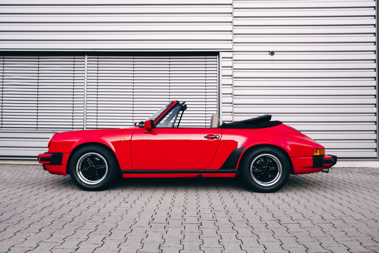 Porsche 911 Carrera 3.2
