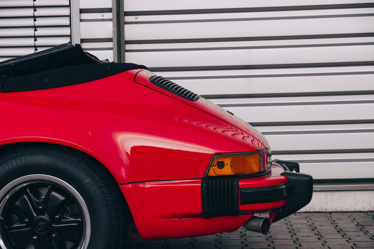 Porsche 911 Carrera 3.2