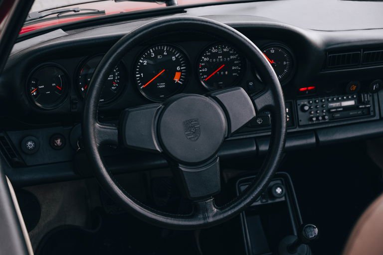 Porsche 911 Carrera 3.2