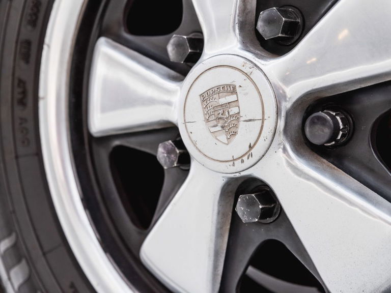 Porsche 911 E