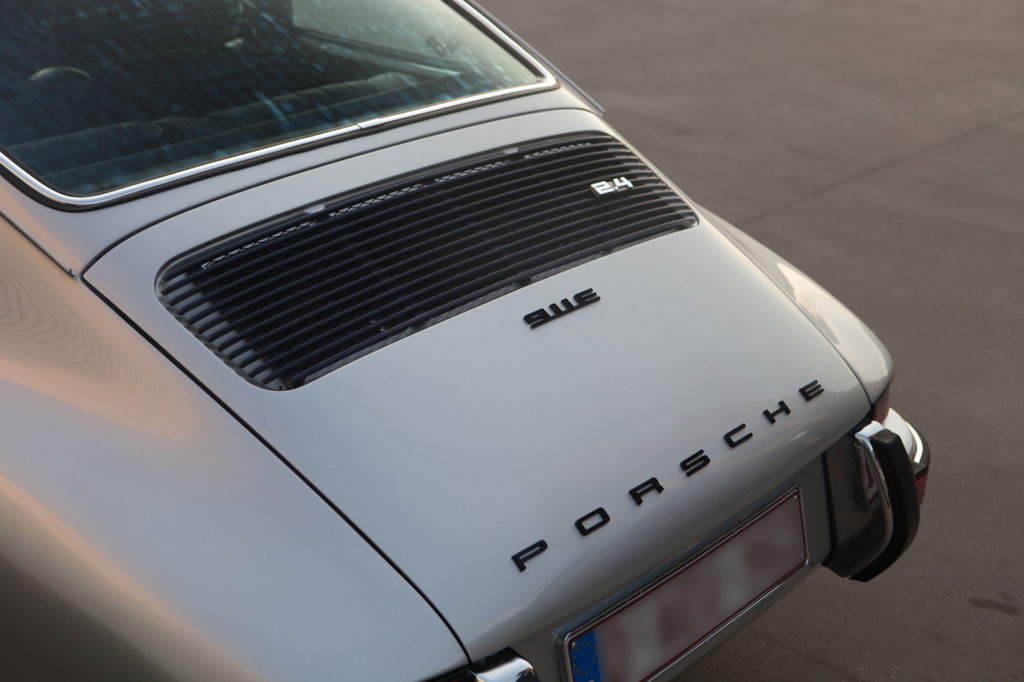 Porsche 911 E