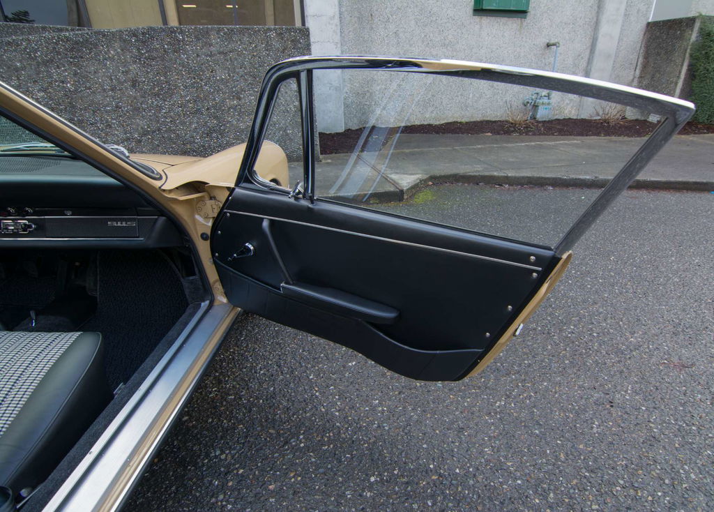 Porsche 911 S (F-Modell)