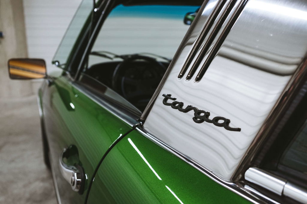Porsche 911 Targa in green