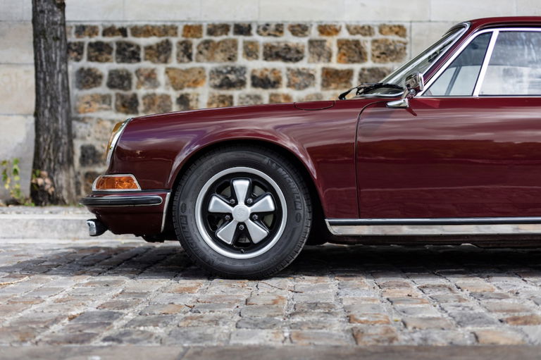 Porsche 911 T