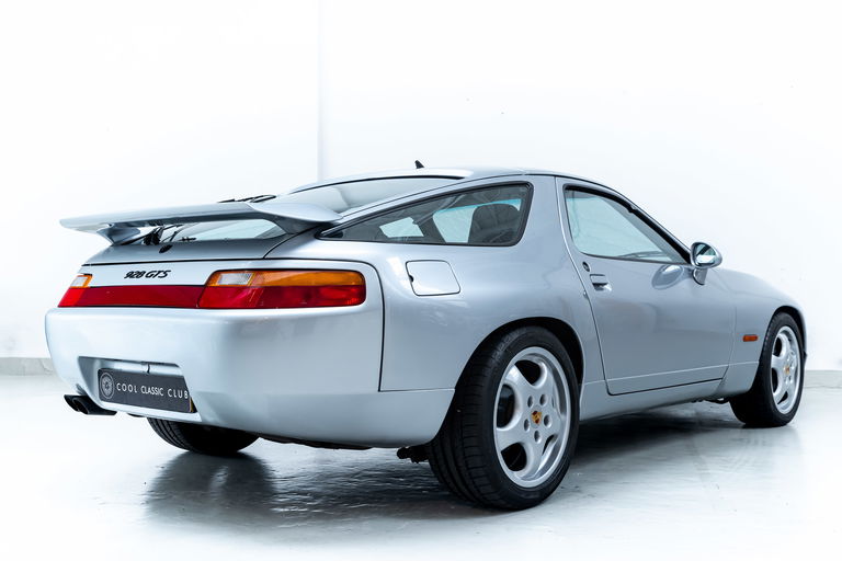 Porsche 928 GTS
