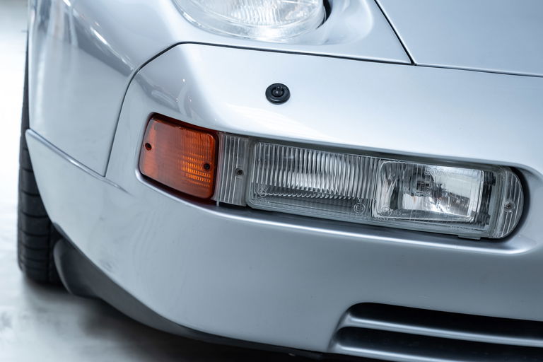 Porsche 928 GTS
