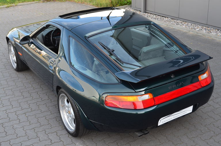 Porsche 928 GTS