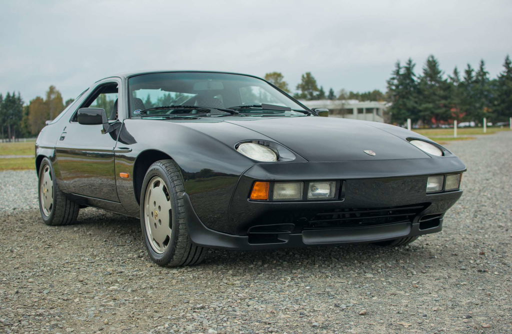 Porsche 928 S