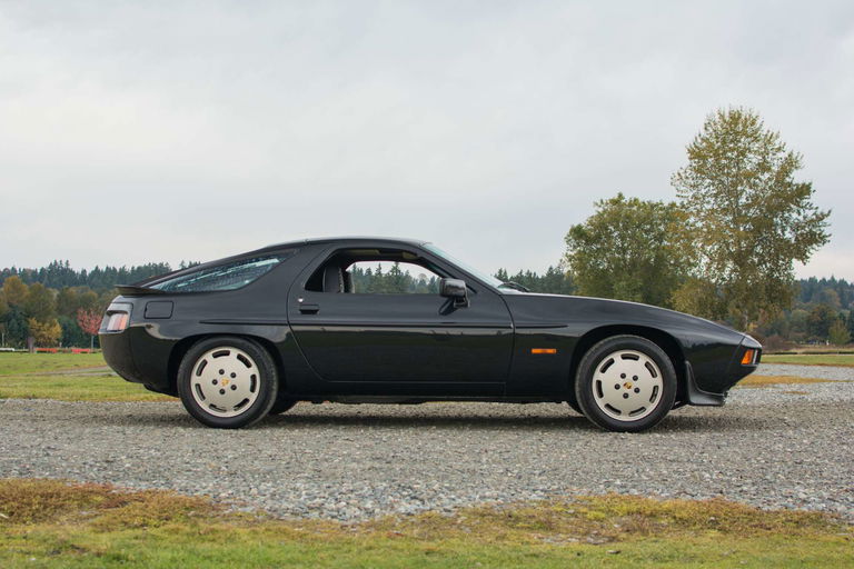 Porsche 928 S