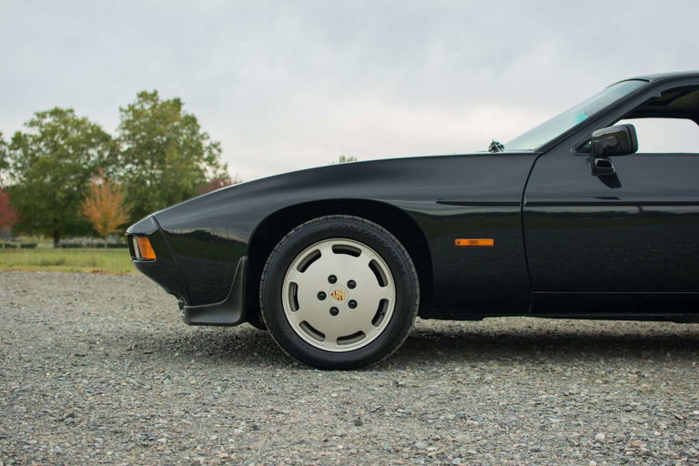 Porsche 928 S