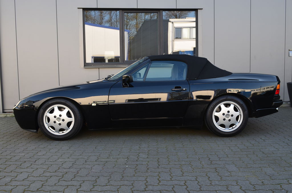 Porsche 944 Turbo Cabriolet