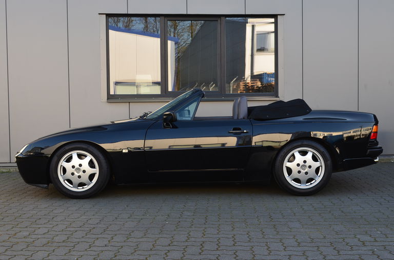 Porsche 944 Turbo Cabriolet