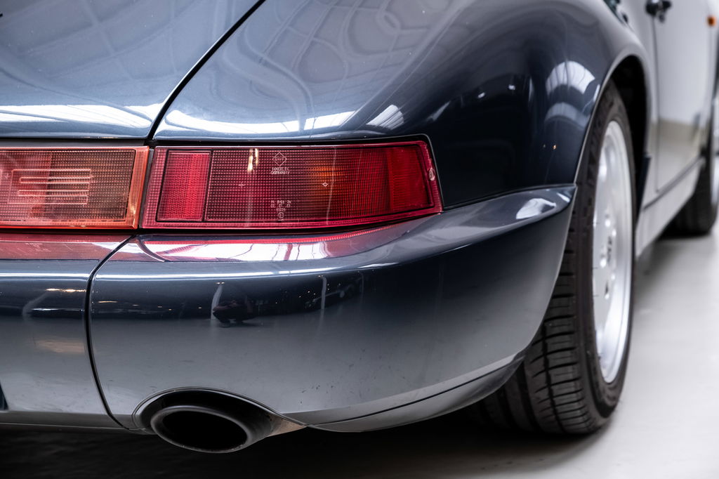 Porsche 964 Carrera 4
