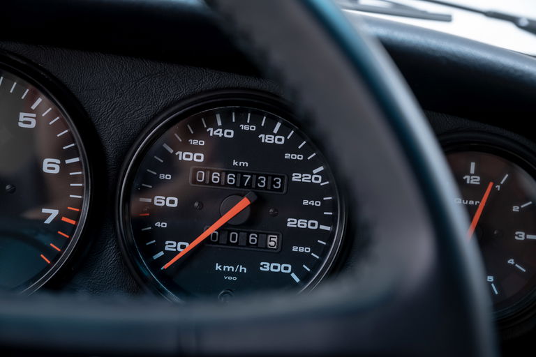 Porsche 964 Carrera 4