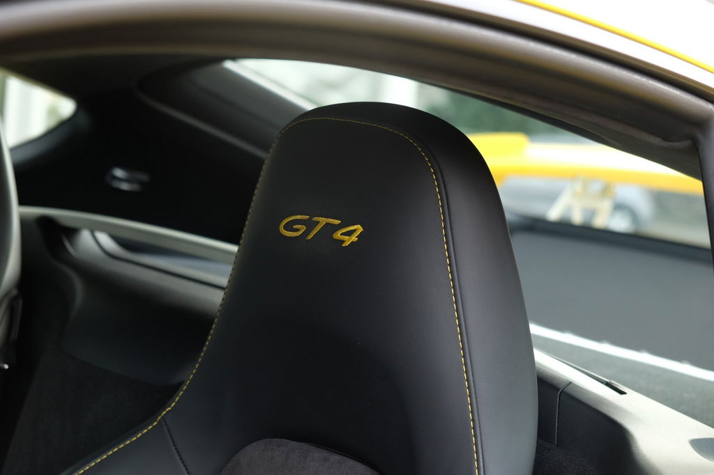 Porsche 981 Cayman GT4