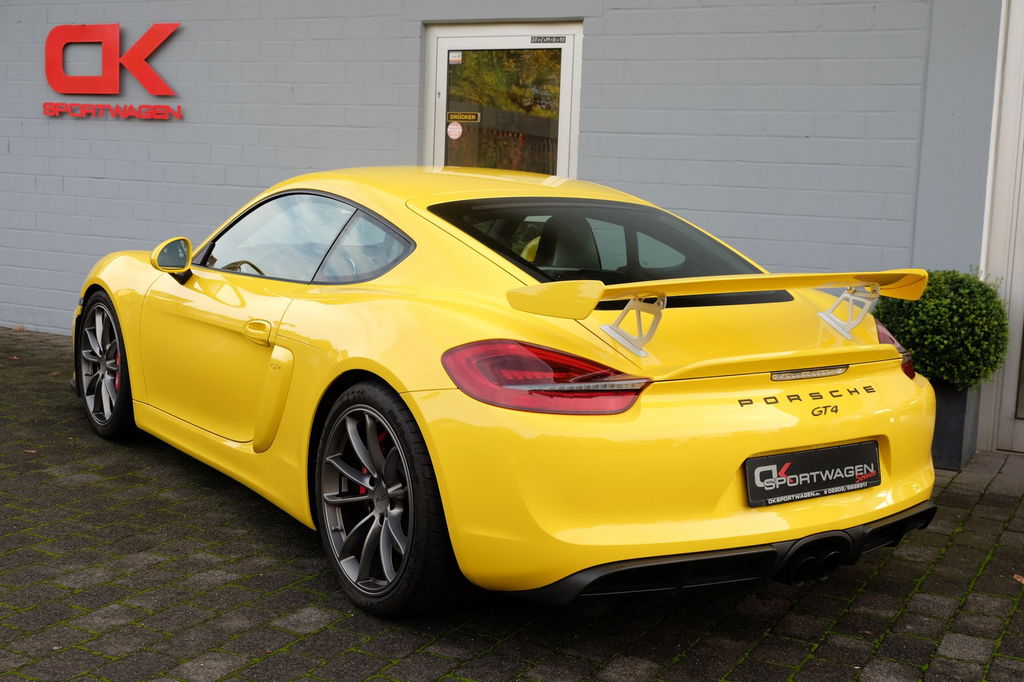 Porsche 981 Cayman GT4